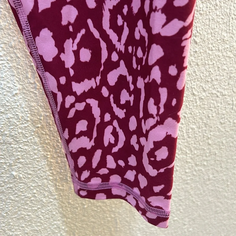 NWT Spiritual Gangster Intent Leggings size medium